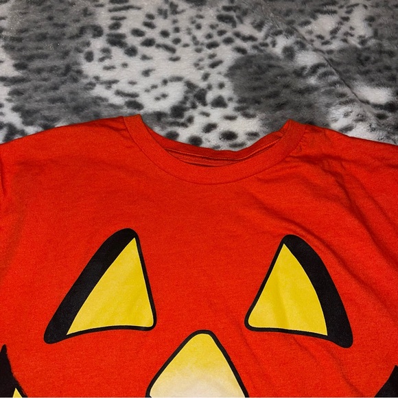 Way to Celebrate! Halloween T-shirt - Picture 4 of 7